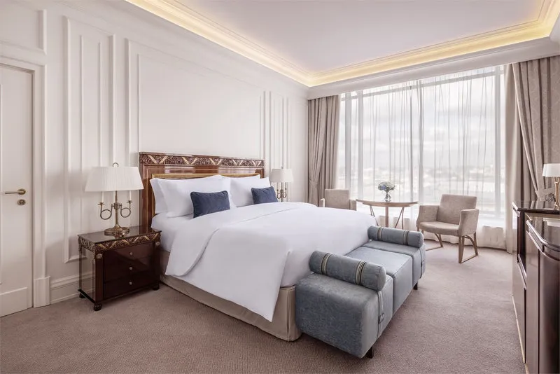 2-х местный с панорамной ванной с одной кроватью King и доступом в The Carlton Club — фото 1