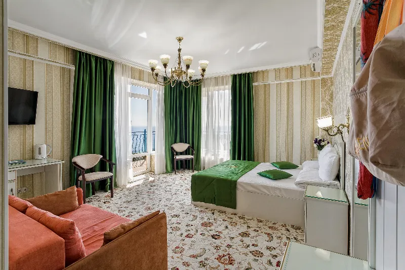 VIP семейный 2-местный 1-комнатный корпус 3 (Валенсия) — фото 1