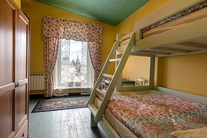 с видом на Спас-на-Крови — фото 1