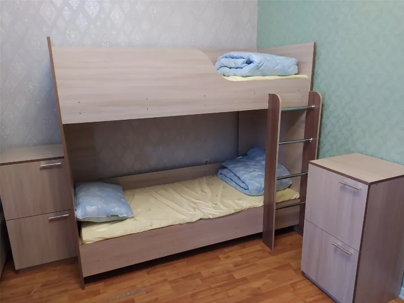кровать в 8-ми местном общем номере на 4 этаже — фото 1